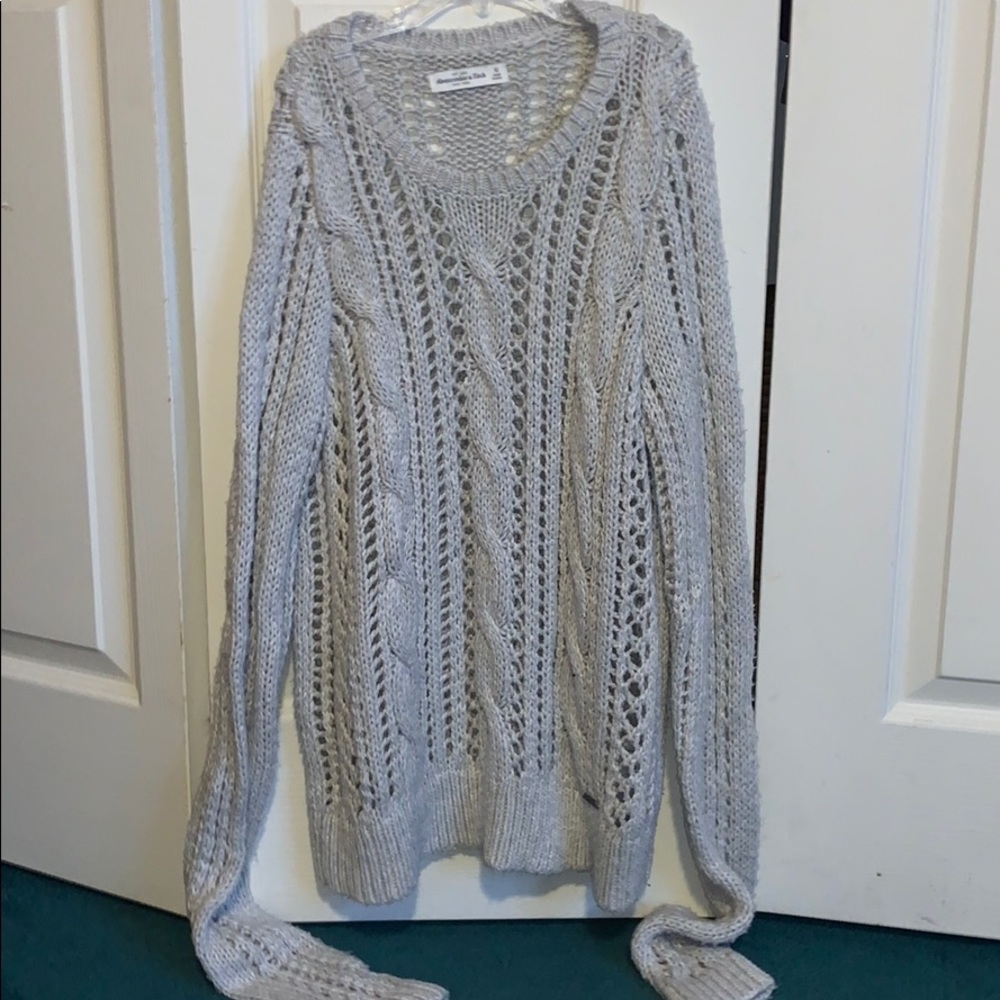 Abercrombie & Fitch sweater